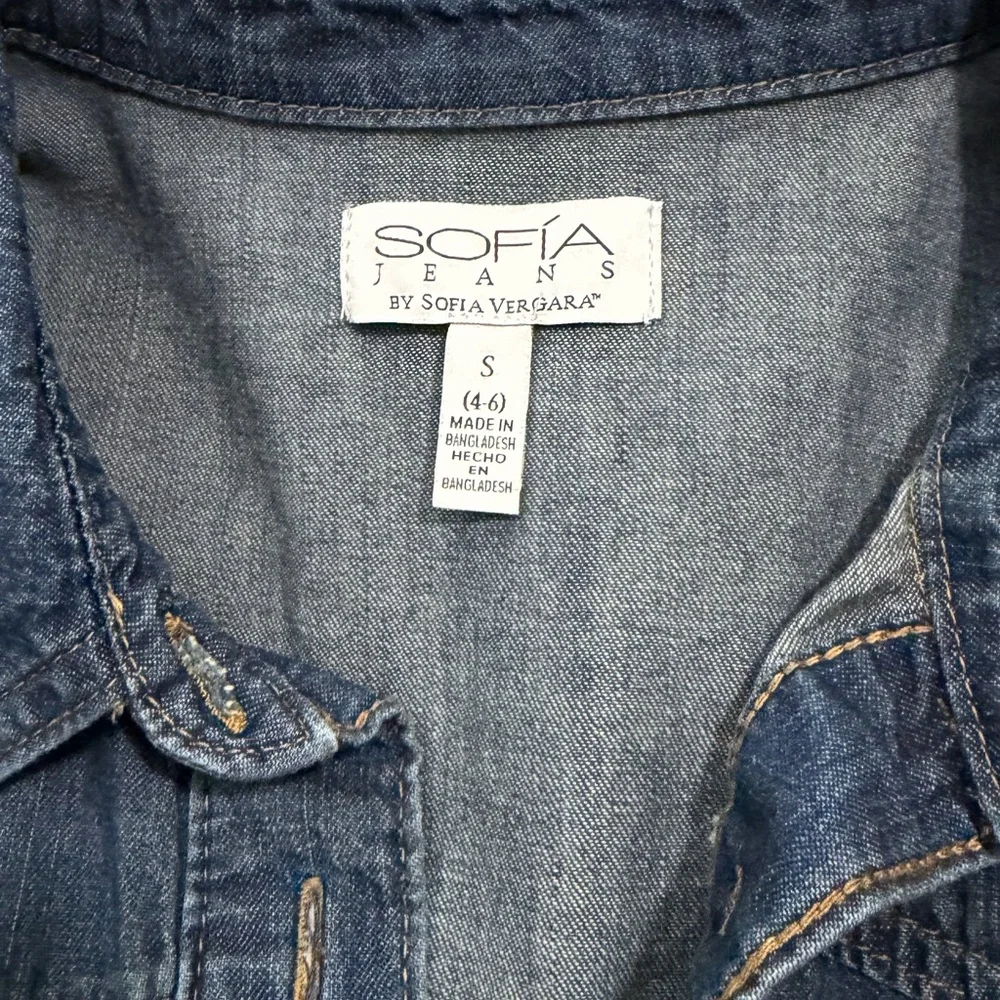 sofia by sofia vergara Dark Blue Denim Button-Down Shirt - Picture 3 of 3